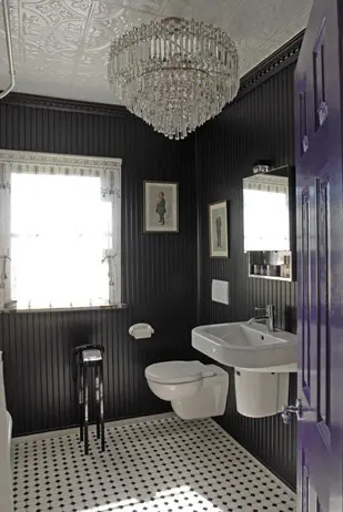 חדר האמבטיה בסגנון בארוקי כבד