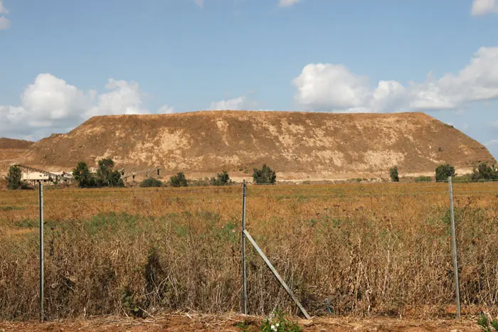 "ראוי שנתחיל לבחון מה אנחנו משאירים אחרינו באורח החיים המזהם" . החירייה