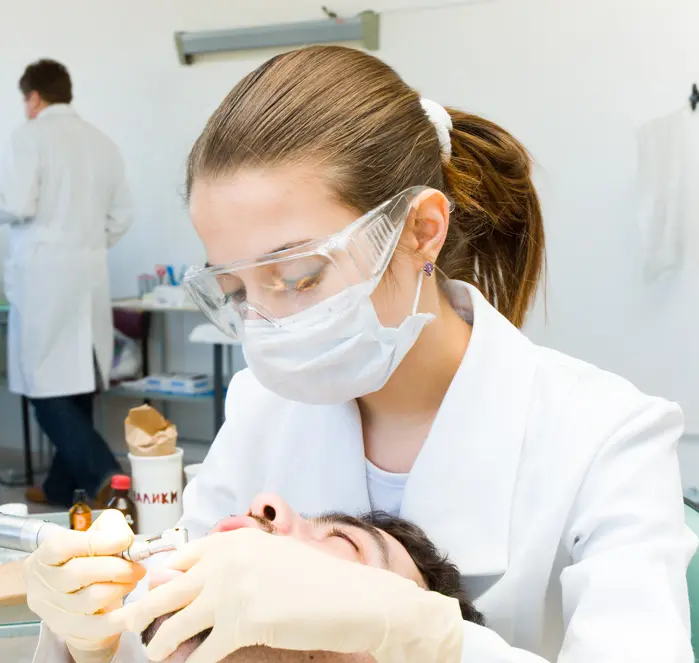 במדינת הרווחה אפילו טיפולי השיניים ניתנים ללא תשלום