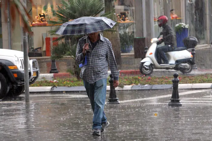 גשם צפוי לרדת היום וכן ביום שישי, שבת וראשון