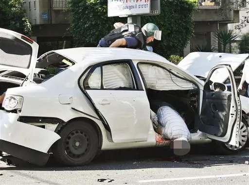 יעקב אלפרון לאחר שחוסל בתל אביב