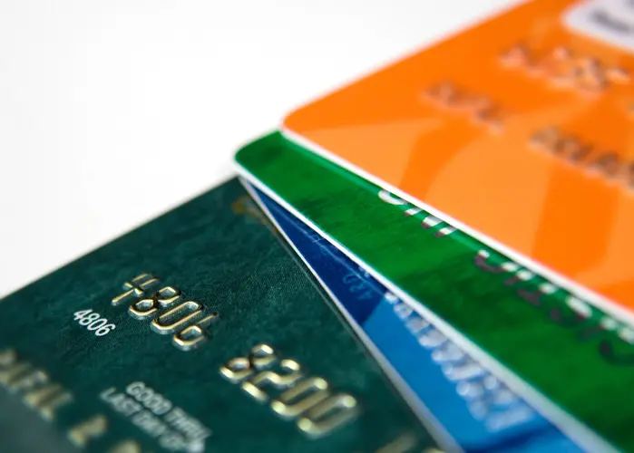 כיום פועלות בישראל שלוש חברות כרטיסי אשראי