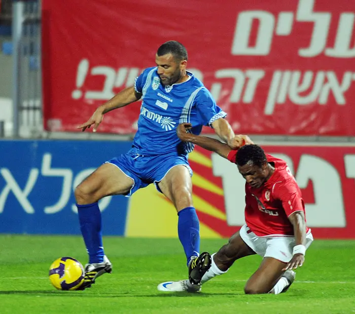 התחלקו בשערים ובנקודות. יבואה מול חסארמה