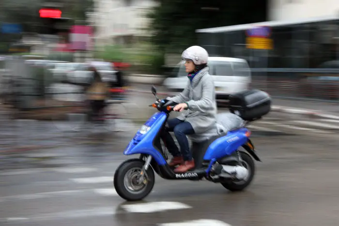 מינימום שיעורים ורכיבה גם בתנאי לילה, גשם וערפל