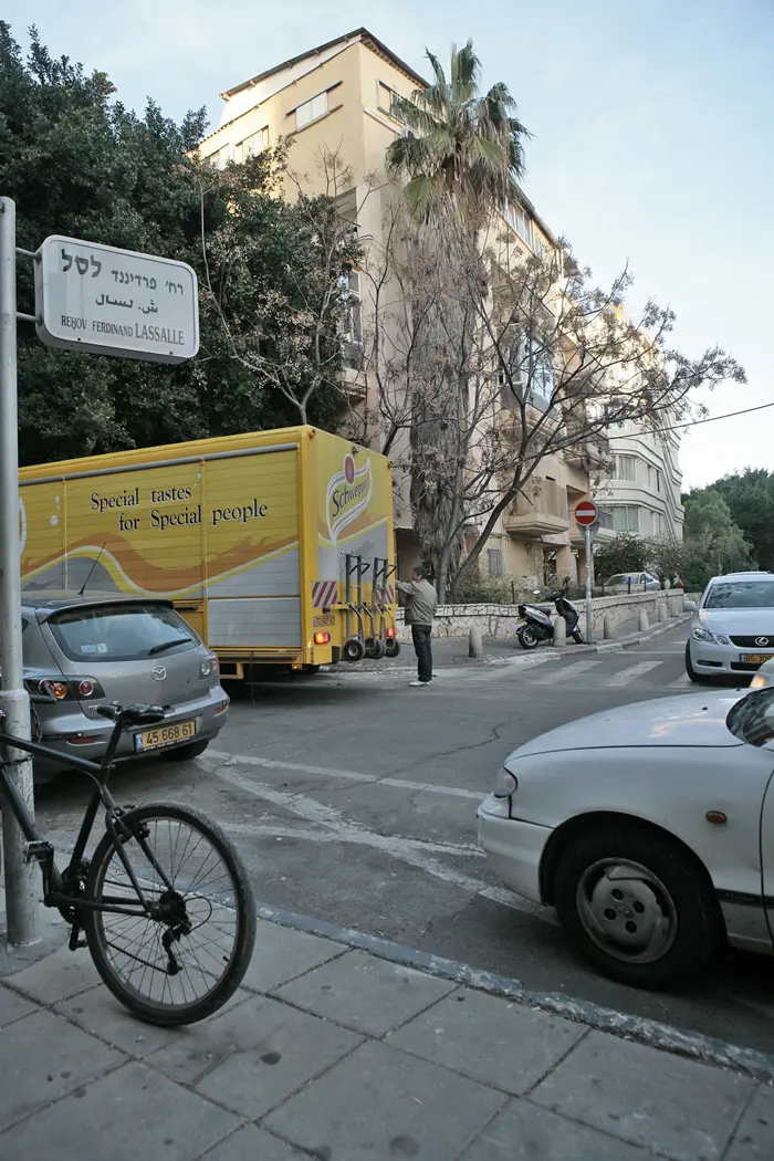 רחוב מקסים, סיפור מדהים. לסל