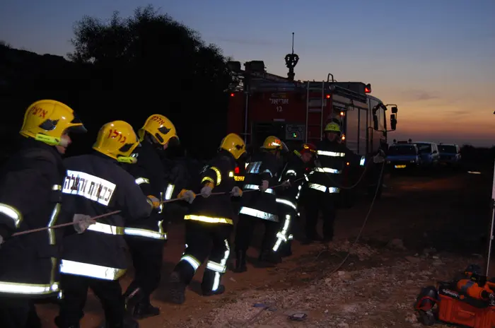 תרגיל חילוץ לכודים של הרשות הלאומית לבטיחות בדרכים וצוות ההצלה של איו"ש