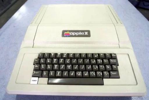 ההצלחה הראשונה - Apple II