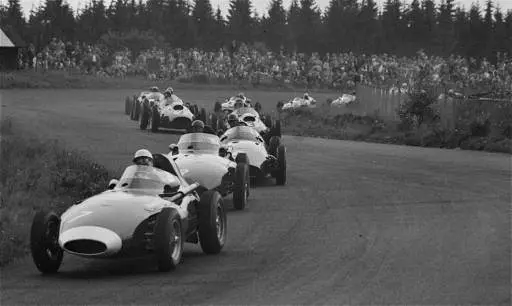 בין כל המכוניות שהשתתפו בגרנד פרי של נורבורגרינג 1958, נמצאת גם BRM