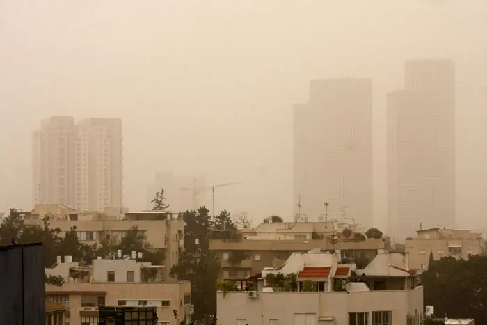 בעקבות האובך הכבד, נסגר שדה התעופה 'שדה דב' בתל אביב לטיסות נכנסות