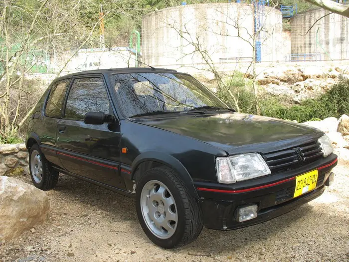 יפות שבא לבכות. 205 GTi שנחלה הצלחה בישראל