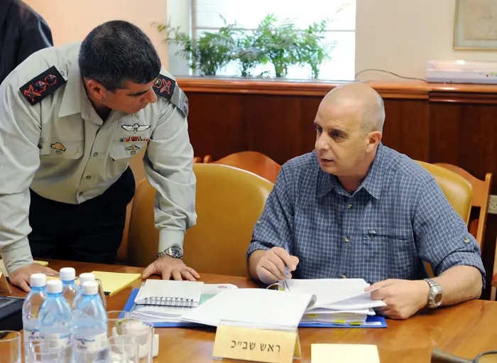 ראש השב"כ דיסקין מנה בישיבה את שמות האסירים שחמאס דורש לשחררם