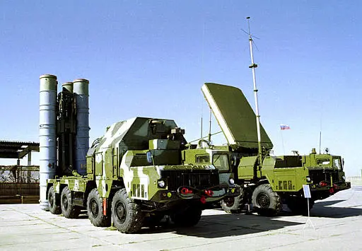 מערכת s-300 יכולה להשמיד מטוסים במרחק 150 קילומטרים.