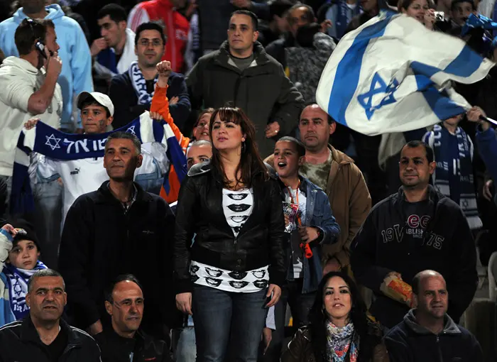 אוהדי נבחרת ישראל מול יוון