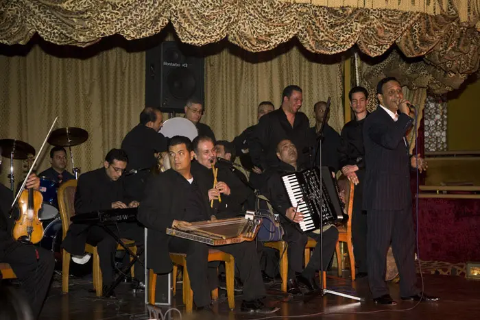 מעדיפים את הזמרים המצרים על פני פיירוז? זמר מצרי