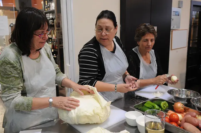 מקהלה עליזה ונוסטלגית. המשתתפות