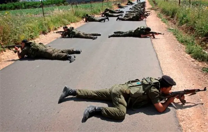 מנגנוני הביטחון העלימו עין לעיתים ממבוקשים שיצאו לתקופות קצרות