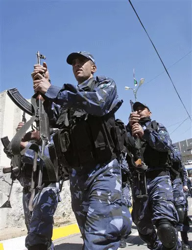 חברי החוליה היו בקשר תמידי עם אנשיהם ברצועת עזה. שוטרים פלסטינים