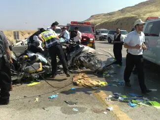 תאונת דרכים בכביש הבקעה בה נהרגו חמישה בני משפחה