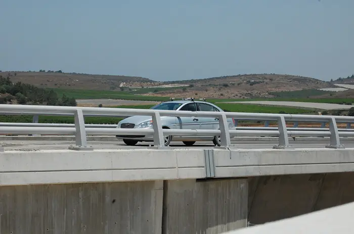 "כיף לנסוע ככה בבוקר לעבודה, לראות את הנוף היפה ולהגיע בזמן". כביש 6