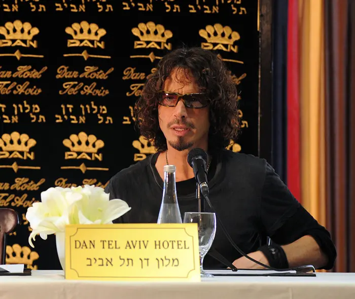כריס קורנל מסיבת עיתונאים תל אביב