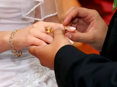 זוגות שבחרו להתחתן היום שילמו כ-20% יותר ממה שהיו משלמים באופן רגיל על חתונה ביום רביעי בספטמבר