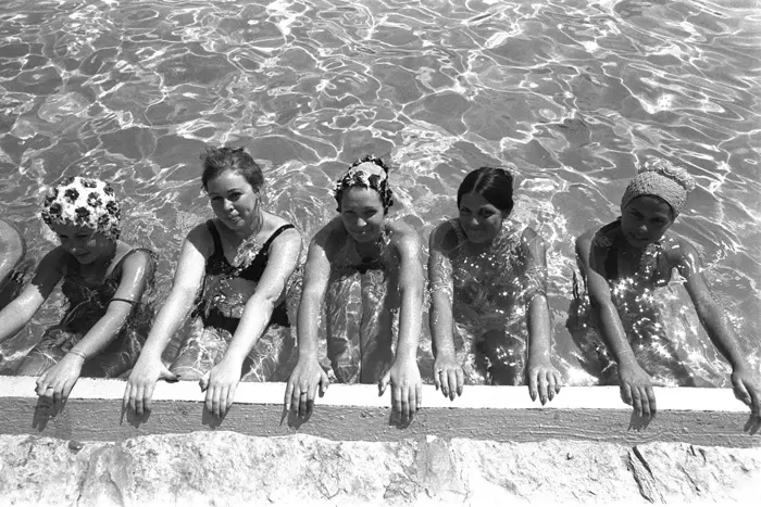 "את בריכת גורדון צריך לשפץ לחדש ולייפות ולהפיח בה חיים חדשים". הבריכה ב-1971