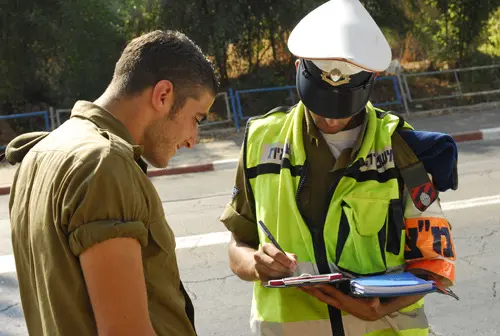 "מעצרם של עריקים ומשתמטים היא מבחינתנו בגדר משימה לאומית"