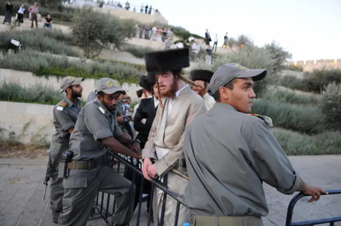 המשטרה נמצאת במקום בכוחות מתוגברים