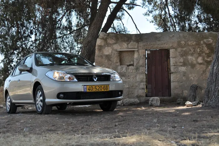 היורשת לקליאו קלאסיק. רנו סימבול