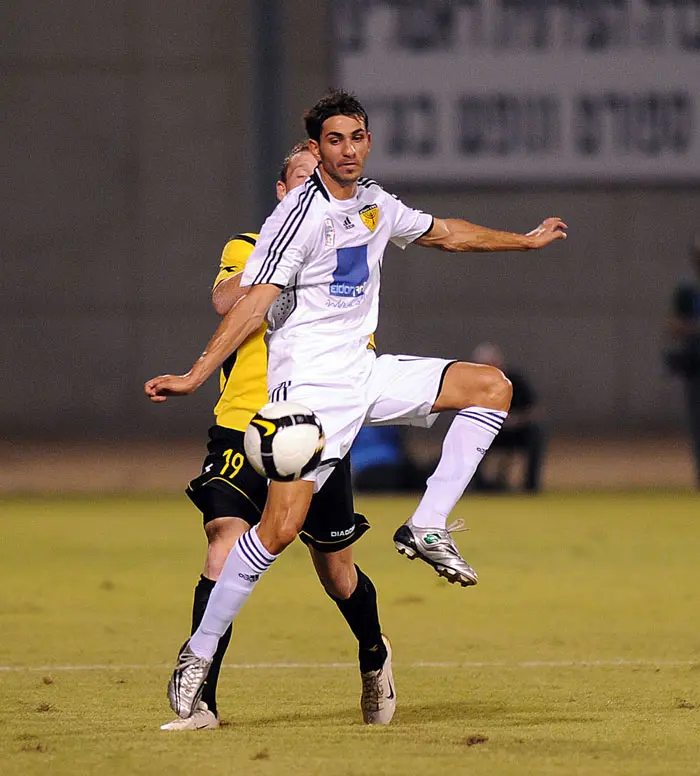 חזר הביתה. עזריאל