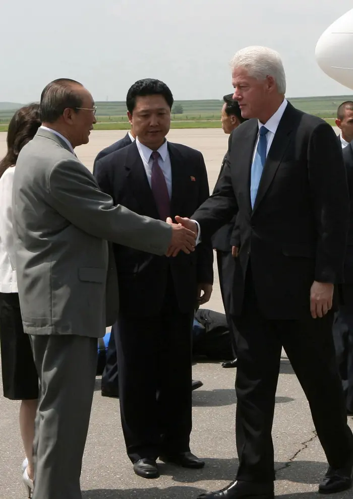 נשיא ארצות הברית לשעבר הגיע לצפון קוריאה למשימת הצלה
