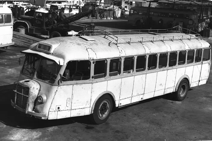 מאמצי העירייה לשבור את השביתה נכשלו. אוטובוס אגד, 1958