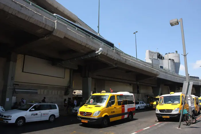 אחד החיילים חיכה בתא המטען של הרכב סמוך לתחנה המרכזית הישנה