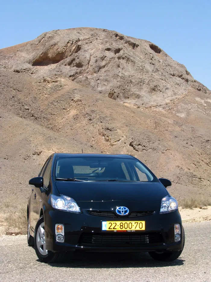 טויוטה פריוס. 440 אלף מכוניות נקראות לתיקון מסביב לעולם