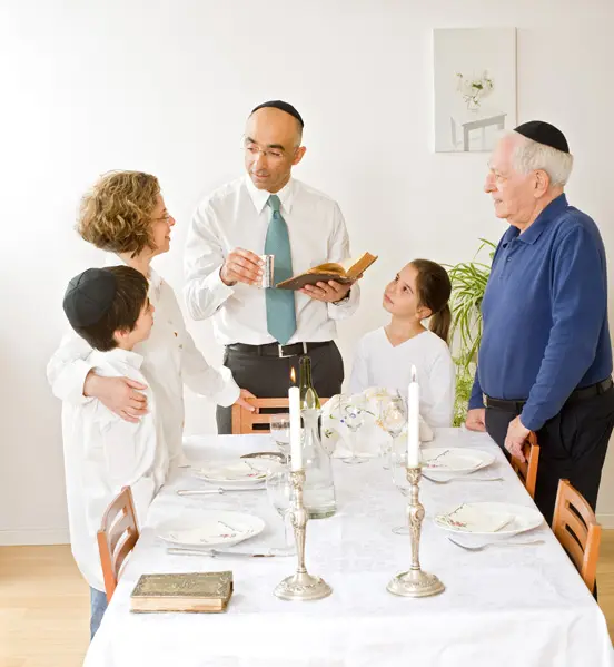 הארוחה המשפחתית אצלה תהיה הרבה יותר מביכה. צילום: אילוסטרציה