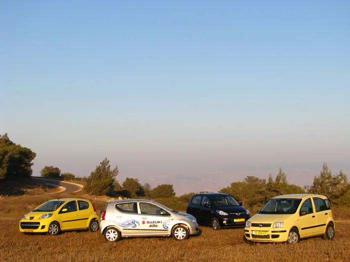 מבחן דרכים לארבע מכוניות מיני: סוזוקי אלטו, יונדאי i10, פיג'ו 107, פיאט פנדה