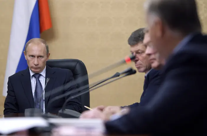 פוטין מודה כי הוא תומך בהפגנות שלוות נגד הממשלה