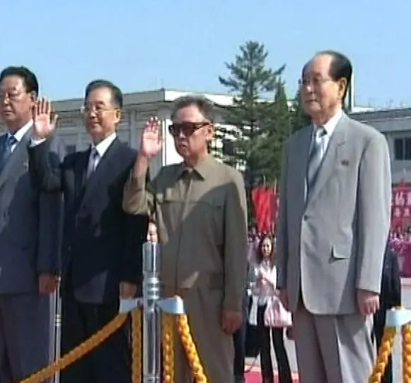 מנהיג צפון קוריאה קים ג'ונג איל אמר שמדינתו מוכנה לשוב למו"מ