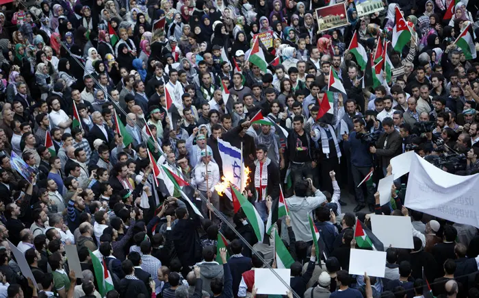 טורקים בהפגנת הזדהות עם הפלסטינים