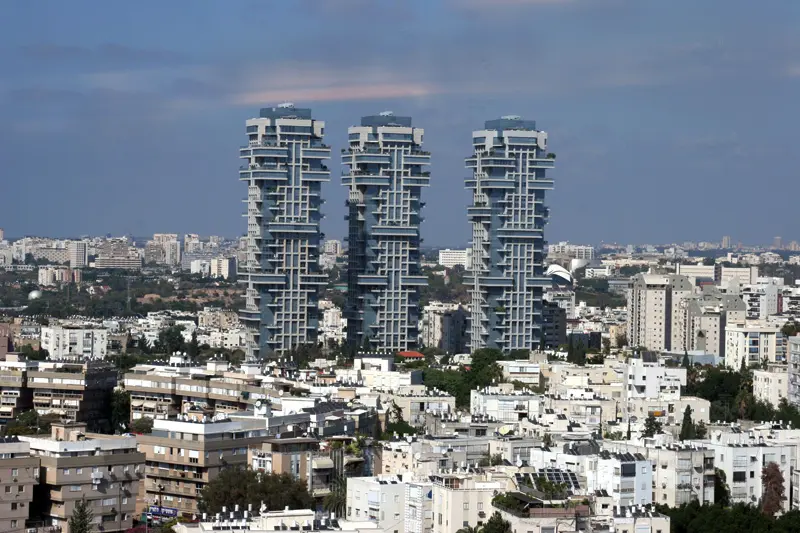בישראל 14 ערים המונות למעלה מ-100,000 תושבים