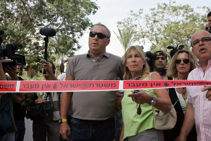 בניגוד לגורמים רבים בכדורסל הישראלי שניתקו מגע לאחר התאבדותו של פנאן, הוא שומר עם משפחתו על קשר הדוק גם כיום. שרף