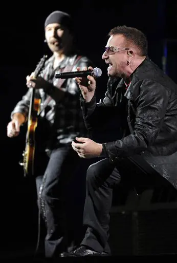 U2 בהופעה בלוס אנג'לס