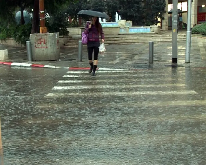 ברחובות אירוע מספר מקרים של הצפות