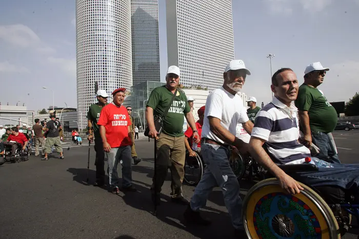 "כניעה לסחטנות תביא אותנו למחשבה שאיננו חפצים בה, בדבר הקמת ארגון נכי צה"ל לוחמים" נכתב במכתב