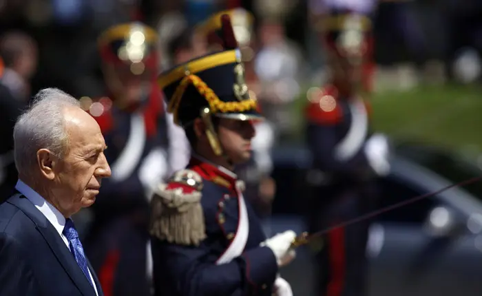 ארגנטינה דחתה את ביקורו של נשיא ונצואלה למדינה כך שלא יתנגש עם ביקורו של פרס