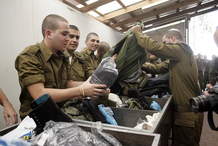 רק מיעוט מבני הנוער מתגייס לצה"ל.  