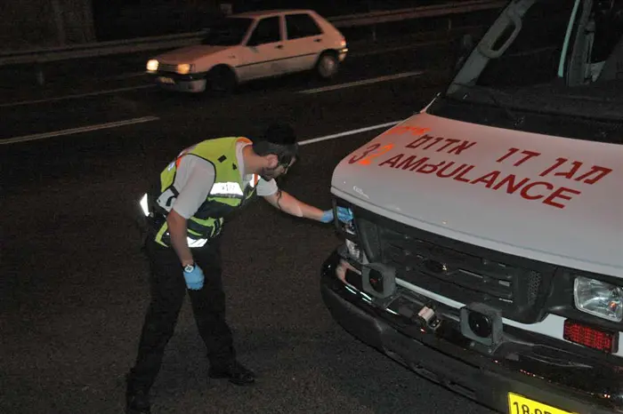 "הבועטים ברחו והשאר התקבצו במעגל מסביב"