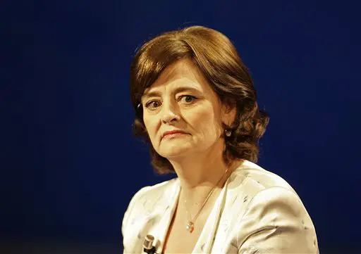 "צריך כישורים מיוחדים כדי להיות גברת ראשונה טובה". שרי בלייר