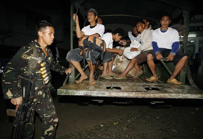 לפחות 12 אלף איש נלקחים כבני ערובה מדי שנה בעולם חטופים ששוחררו בדרום הפיליפינים