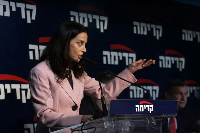 "אני מאושרת שהגענו לשלב המכריע של אישור החוק". רונית תירוש